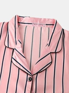 Plus Size Women Faux Silk Vertical Stripe Revere Collar Long Pajamas Sets With Pocket