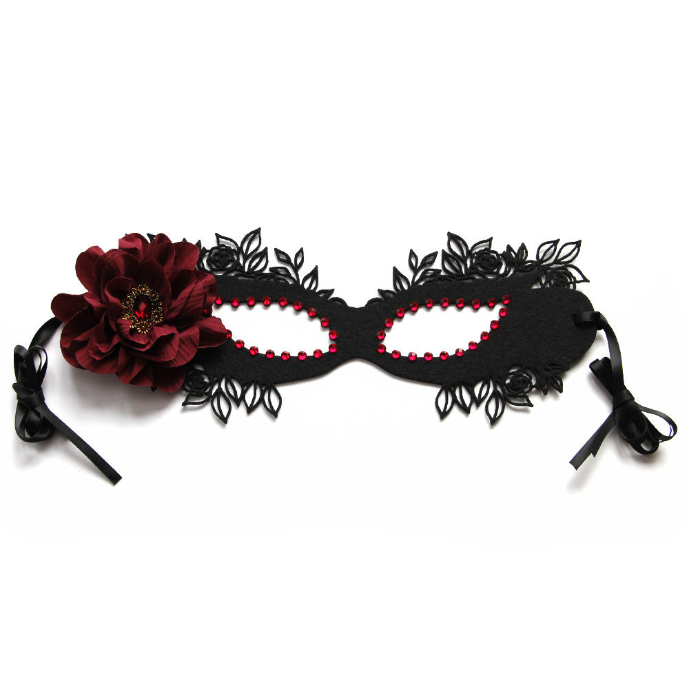 Halloween Game Masquerade With Diamond Mask