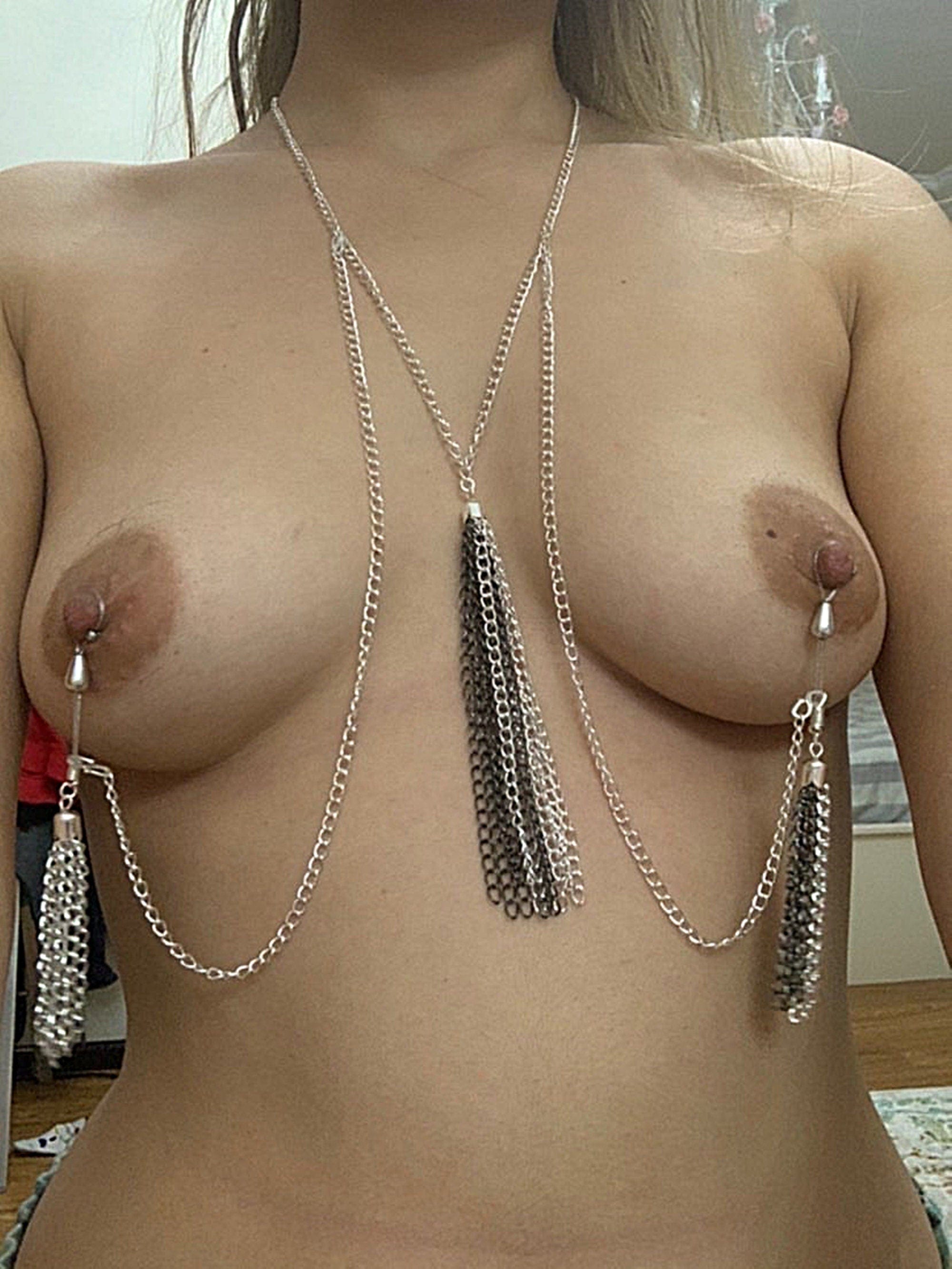 Nipples clamp necklace chain. Add fun and enjoyment to a special evening. Mature.